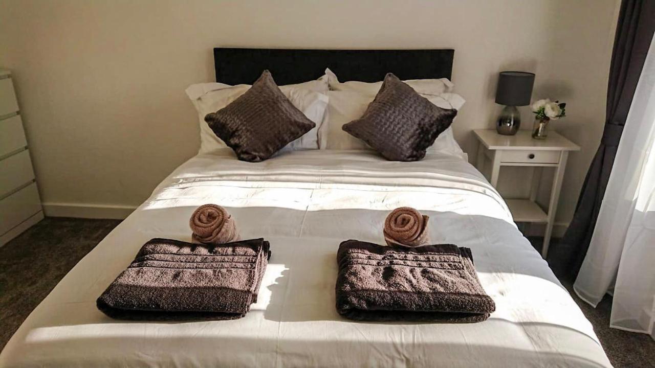 Carnock Road Apartment - Silverburn Shopping Centre 格拉斯哥 外观 照片