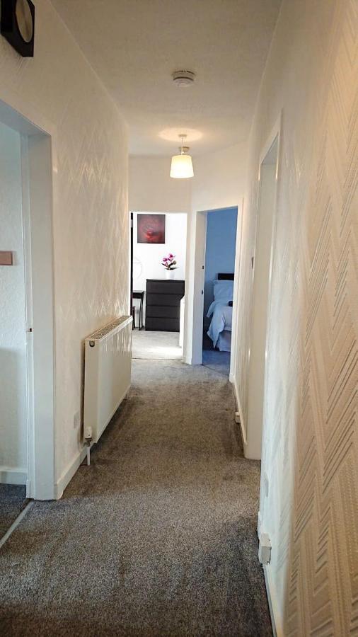 Carnock Road Apartment - Silverburn Shopping Centre 格拉斯哥 外观 照片